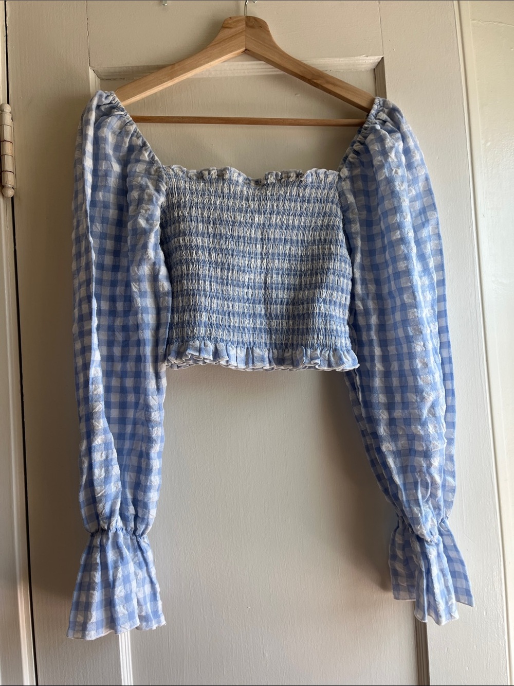 Forever 21 Pastel Blue Gingham Smocked Puff-Sleeve Crop Top - Picture 4 of 4